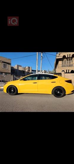 هیۆندای ئەلەنترا